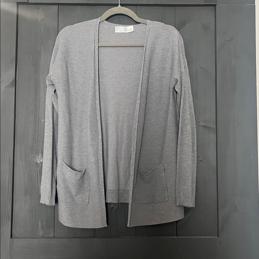Time and Tru Heather Gray Knit Top